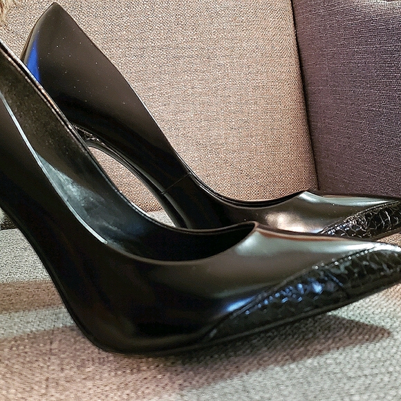 Theyskens' Theory Shoes - Theysken's Theory Black Leather Pumps